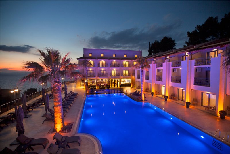 Neopol Hotel Deluxe - photo 1