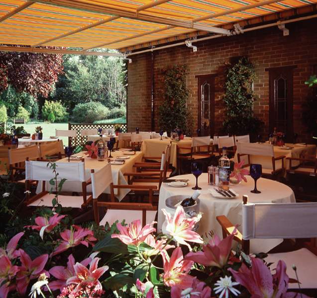 Macdonald Alveston Manor Hotel - photo 4