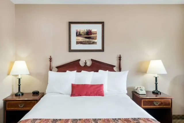 Days Inn by Wyndham Show Low - photo 3