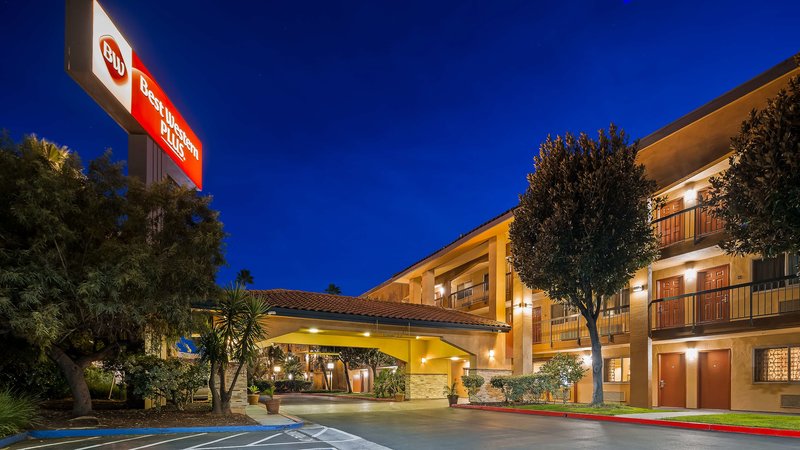 Best Western Plus Pleasanton Inn - photo 1