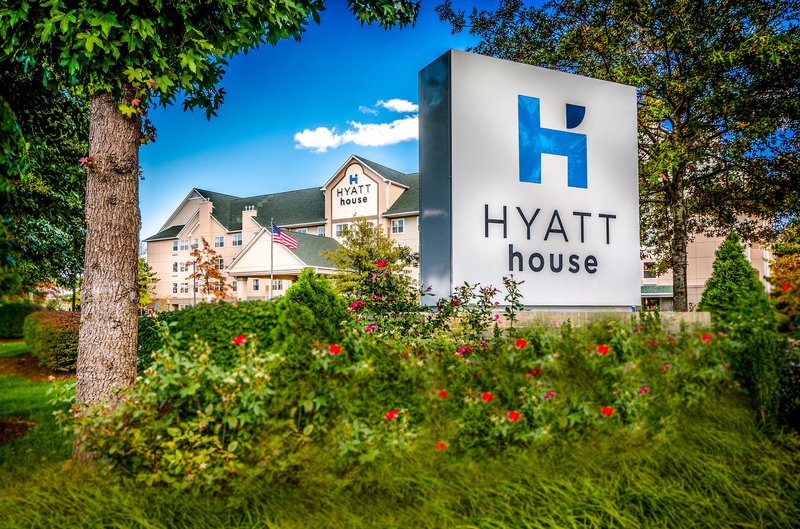 Hyatt House HerndonReston - photo 1