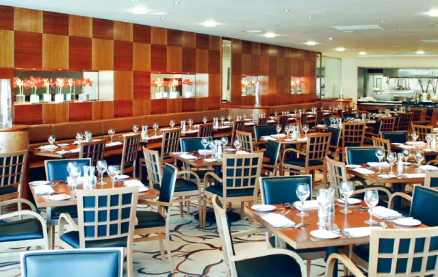 Mercure Cardiff Holland House Hotel & Spa - photo 3