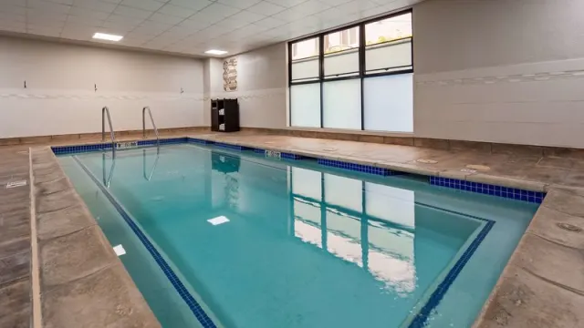 Best Western Plus at the Convention Center - photo 4