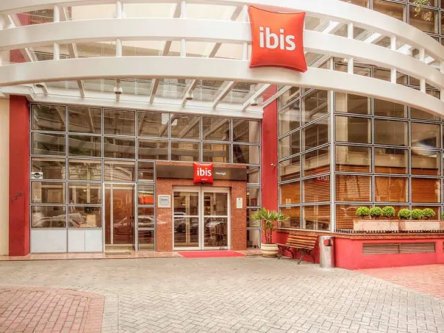 ibis Maringa - photo 2