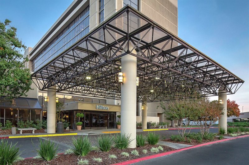 Hilton Sacramento Arden West - photo 1