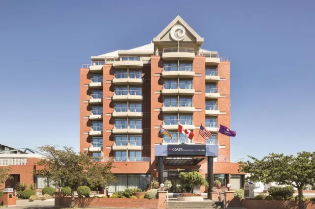 Coast Victoria Hotel & Marina by APA - photo 2