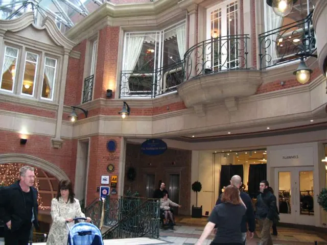 Macdonald Burlington Hotel - photo 2