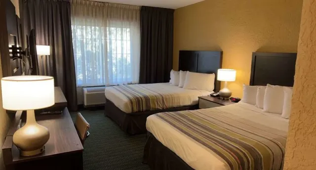 Hotel Flamingo Inn & Suites Vero Beach I-95 - photo 3