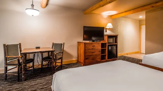 Best Western Ponderosa Lodge - photo 4