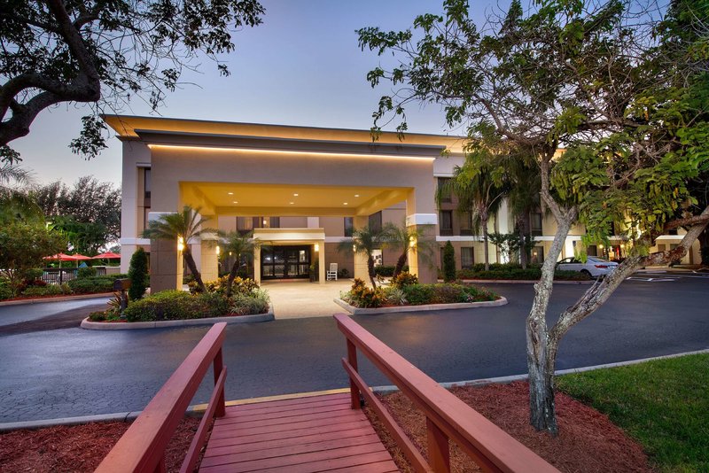 Hampton Inn Naples/I-75 — фото 1