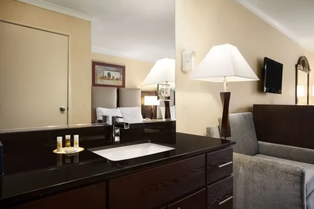 Days Inn by Wyndham Concord - photo 3