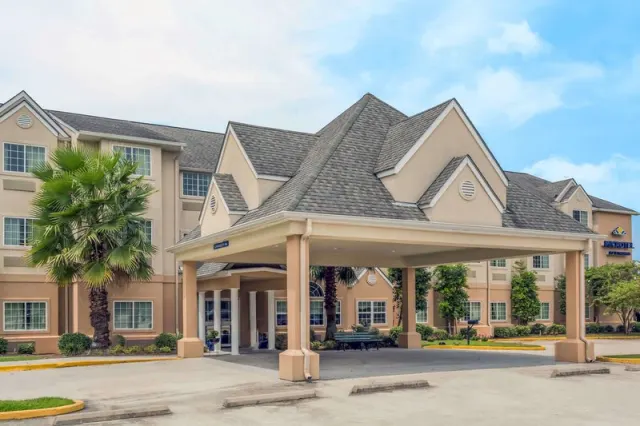 Microtel Inn & Suites by Wyndham Houma, Houma