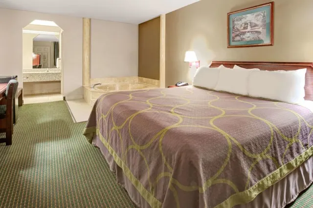 Super 8 by Wyndham Richardson Dallas - photo 3