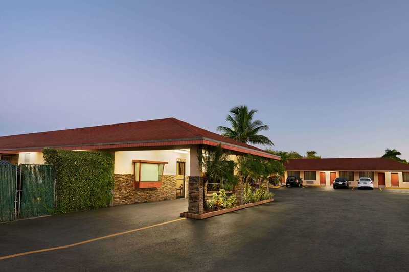 Super 8 by Wyndham Florida CityHomesteadEverglades - foto 1