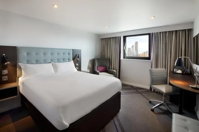 Premier Inn London Kingston Upon Thames - photo 3