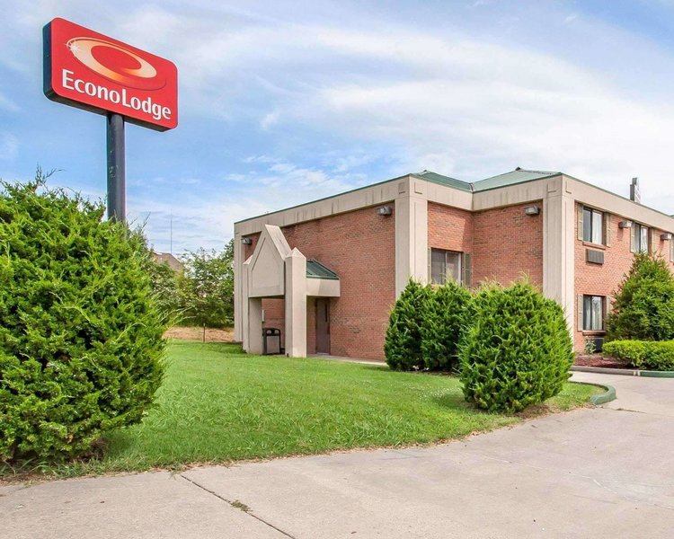 Econo Lodge Dexter - photo 1