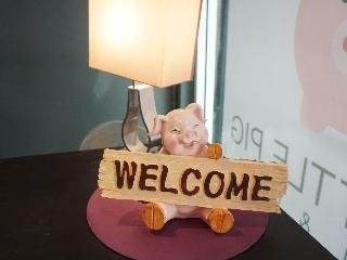 The Little Pig Sukhumvit - photo 3