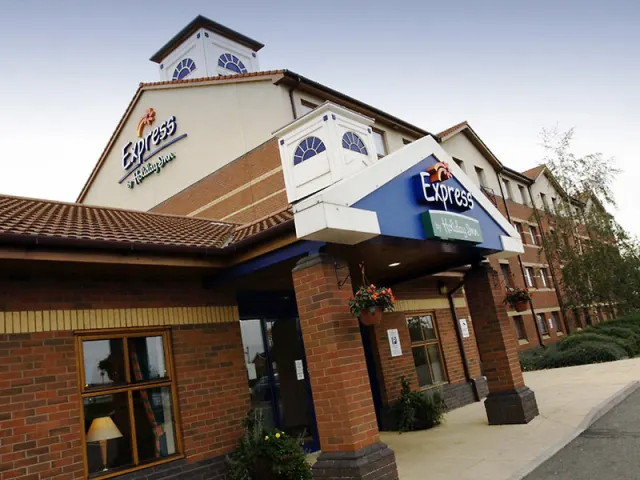 Holiday Inn Express Derby Pride Park - photo 2