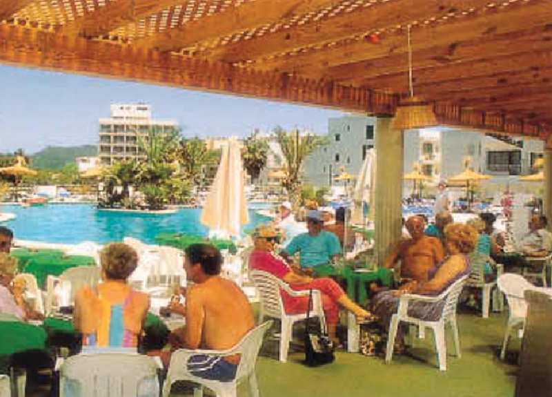 Hotel Cala Bona - photo 1
