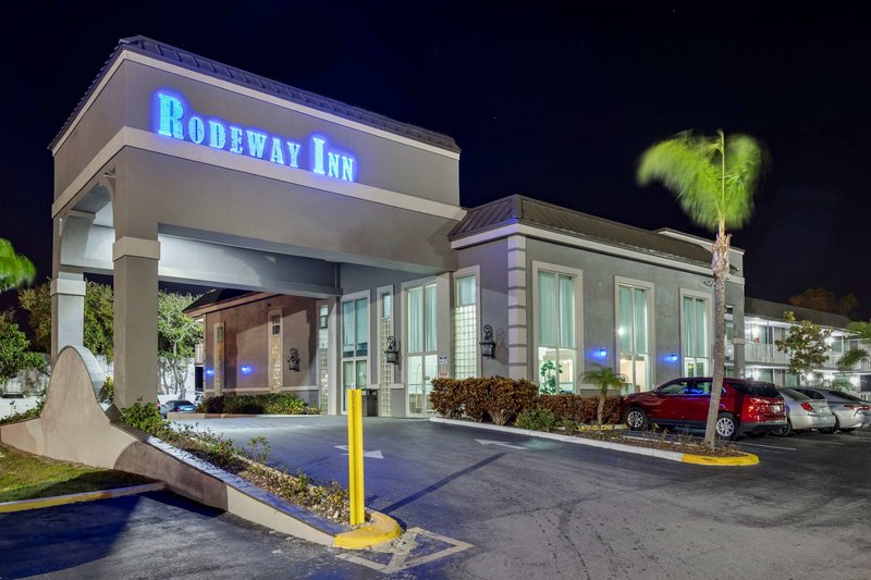 Rodeway Inn - photo 1