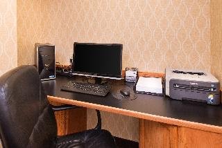 Holiday Inn Express Suites Bucyrus, Ohio