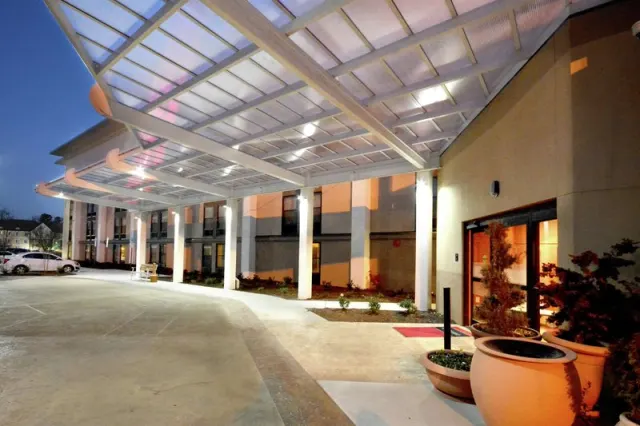 Hampton Inn RaleighDurhamAirport - photo 4
