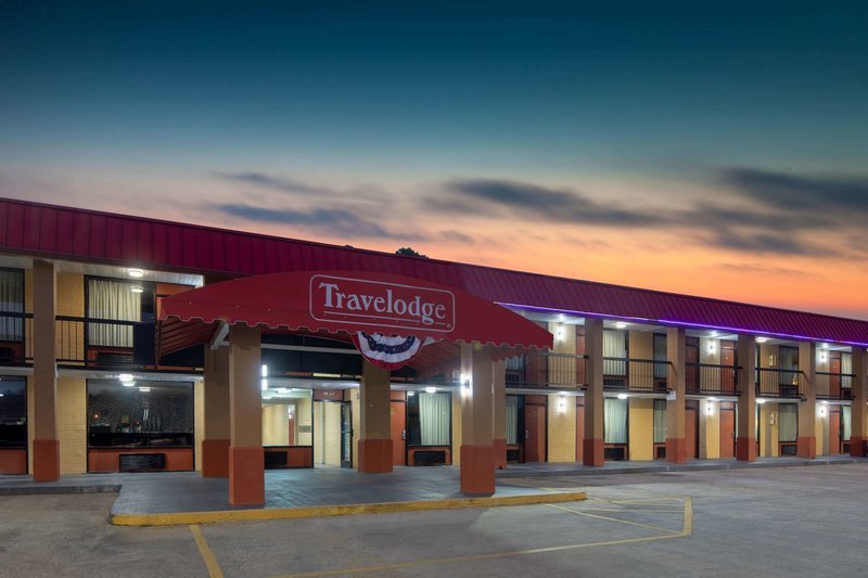Travelodge by Wyndham Savannah Area/Richmond Hill - photo 1
