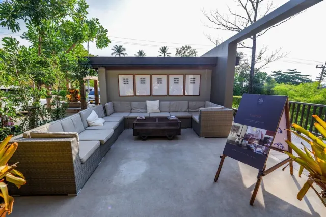 Sri U-Thong Grand Hotel - photo 3