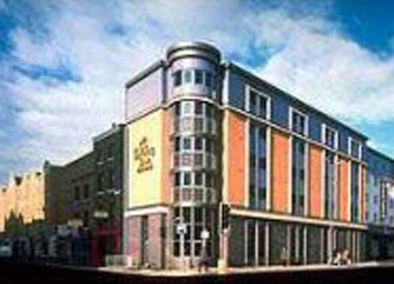 Holiday Inn Express London City - photo 1