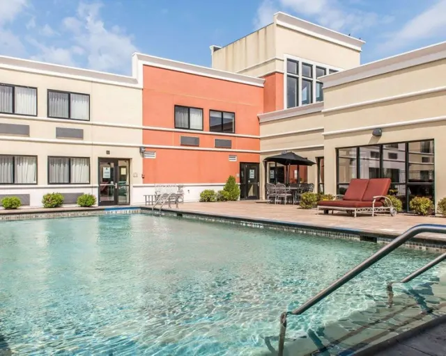 Quality Inn & Suites Conference Center - foto 3