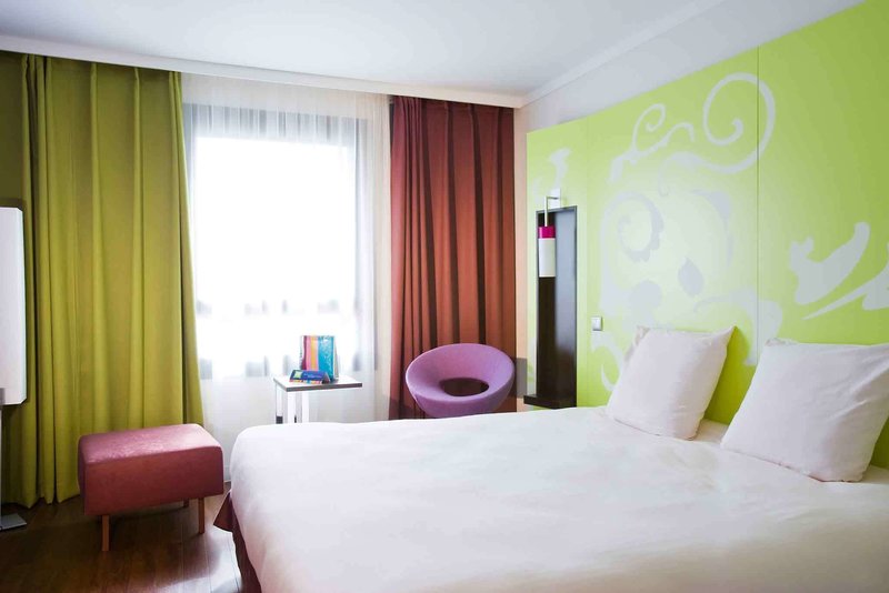 ibis Styles Evry Cathédrale - photo 1