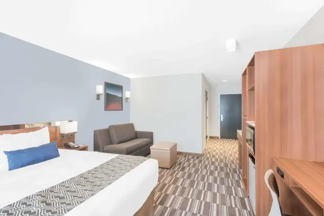Microtel Inn  Suites by Wyndham Binghamton - photo 4