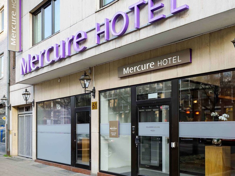 Mercure Hotel Duesseldorf Zentrum - photo 1