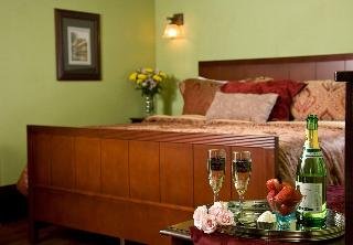 Hilltop Manor Bed and Breakfast - photo 2