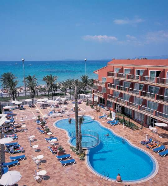Universal Hotel Neptuno - photo 3