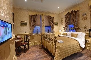 The Aston Tavern - photo 1