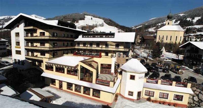 Alpinresort ValSaa – adults only - photo 1