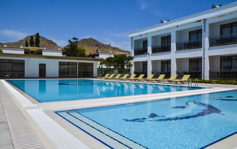 Club Marma Hotel - photo 1