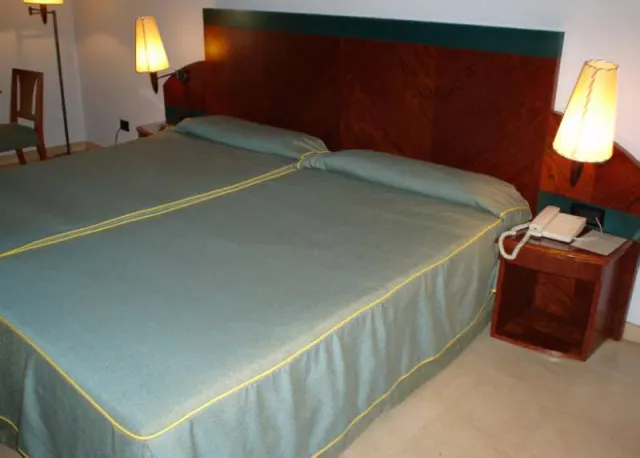 Gran Hotel Barcino - photo 3