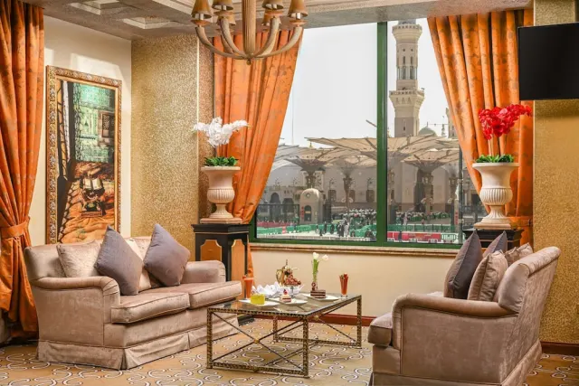 Madinah Hilton - photo 2