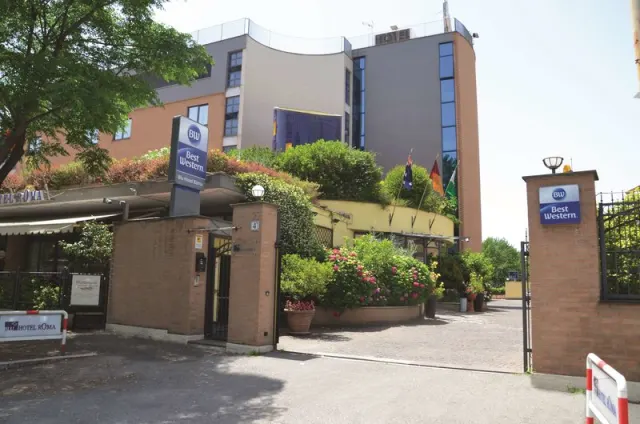 Best Western Blu Hotel Roma - photo 4