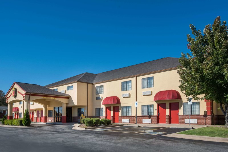 Super 8 by Wyndham Claremore OK - foto 1