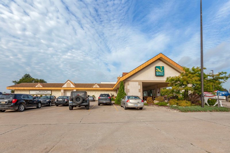 Quality Inn & Suites Escanaba - foto 1