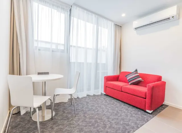 City Edge Box Hill Apartment Hotel - photo 2