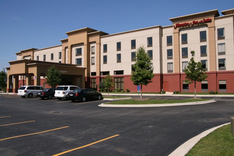 Hampton Inn  Suites Bolingbrook - photo 1