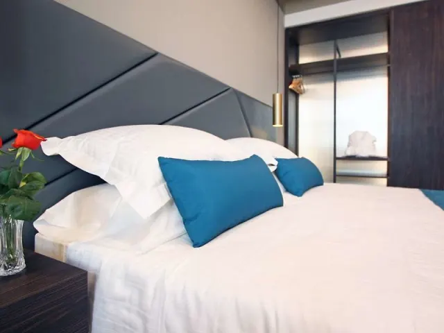 The Hive Hotel - photo 4