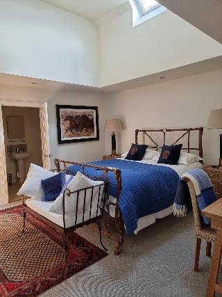 The Black Bull Hotel - photo 4