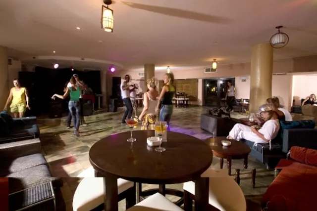 Aquamarine Sun Flower Resort - photo 3