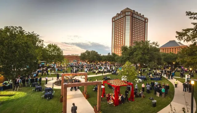 Hilton Anatole - photo 3