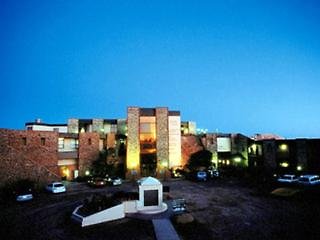 Desert Cave Hotel - photo 1